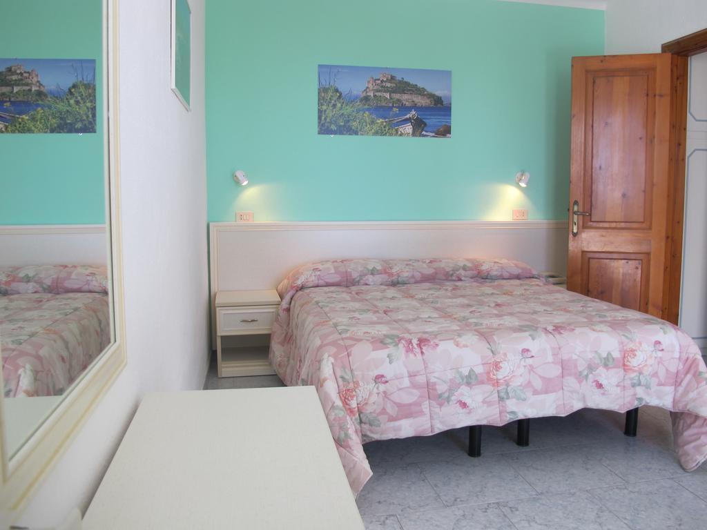 Marinu Forio (Isola d'Ischia)