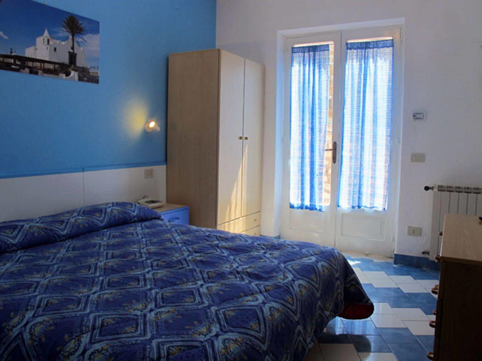 Marinu Aparthotel 3*